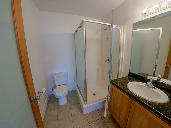 5th image of 1124 W 28th St