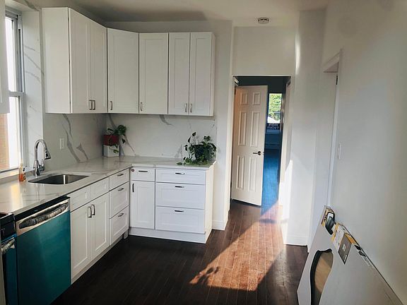 3rd image of 24-22 94th St Floor 2