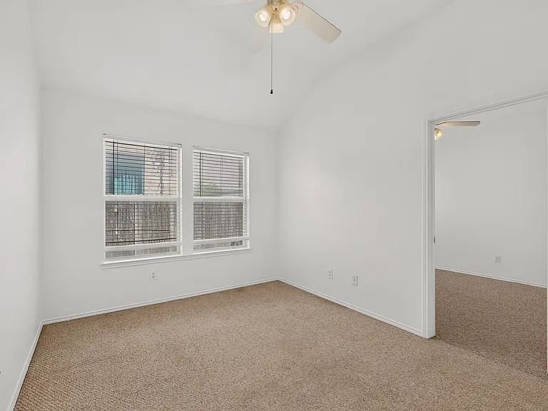 4184 Capstone Dr — Photo 12