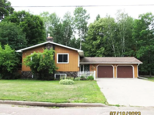 2720 Glen Dr, Merrill, WI 54452