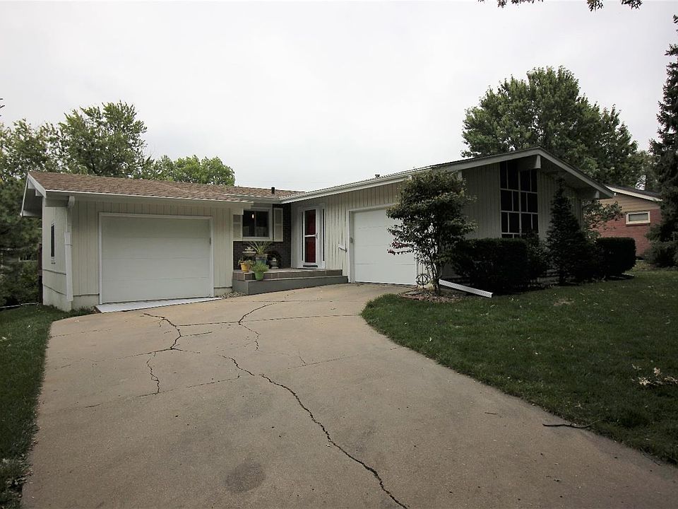 2nd image of 1230 Eldon Dr