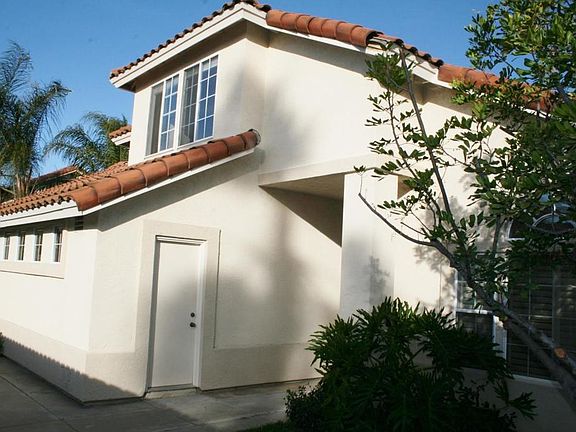 3rd image of 1595 Zephyr Ave