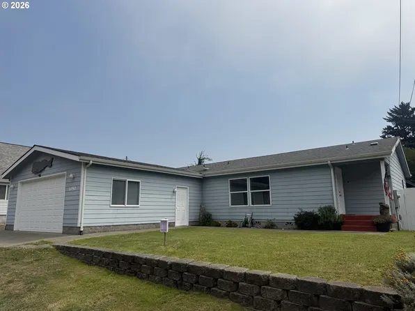 1050 Broadway Ave, Reedsport, OR 97467