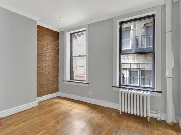 221 East 23rd Street image 3 of 8