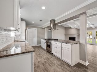 6327 Westcreek Dr, Brookside Village, TX 77581