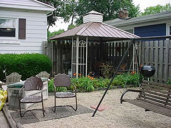 4th image of 1109 S 12th St