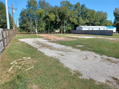 608 W Highway 90, Iowa, LA, 70647