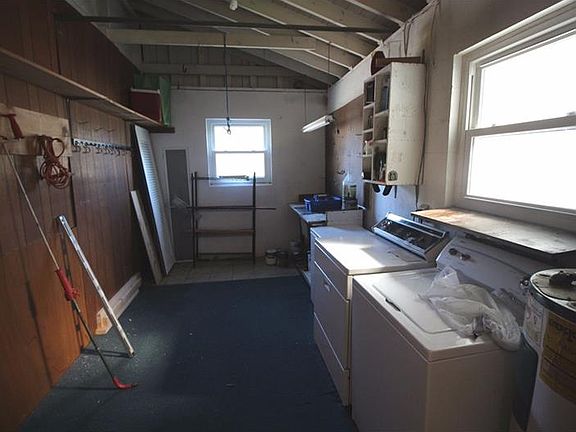 5th image of 636 Carvell Dr