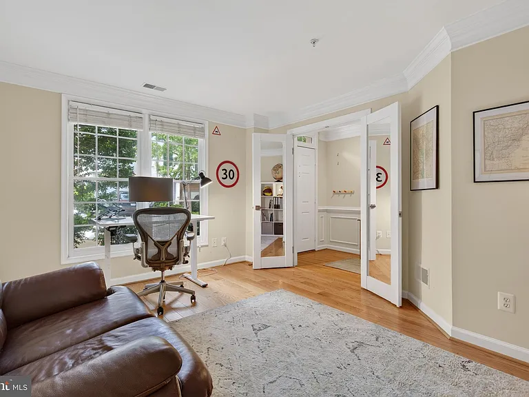 8814 Hunting Lodge Ct — Photo 9