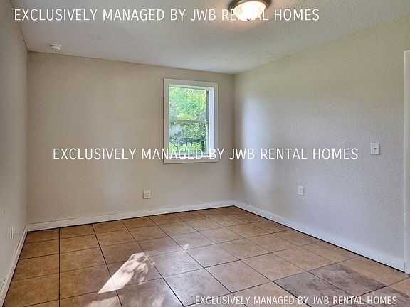 3rd image of 5436 Amazon Ave
