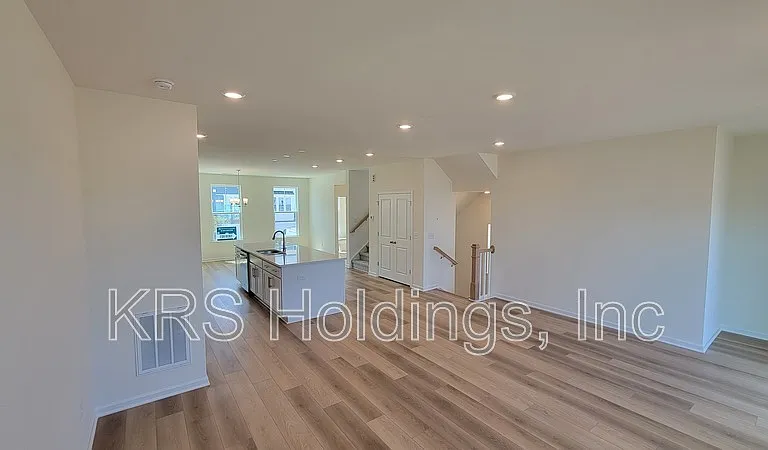 838 Parc Townes Dr — Photo 13