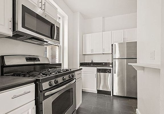 5th image of 68 Montague St APT 6F