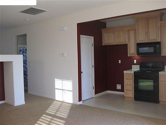 2nd image of 673 W Conejo Ave
