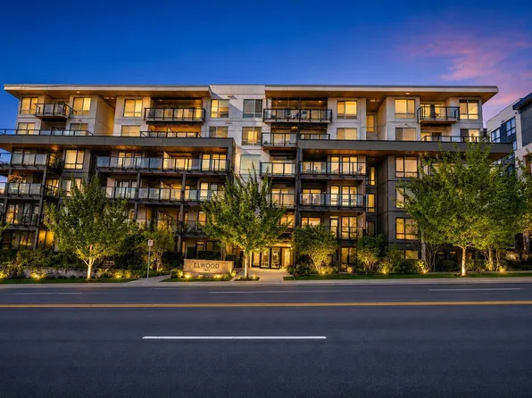 707 Como Lake Ave #212, Coquitlam, BC V3J 0J5