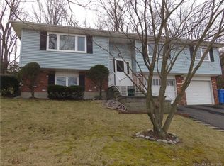 35 Dana Dr, Waterbury, CT 06706