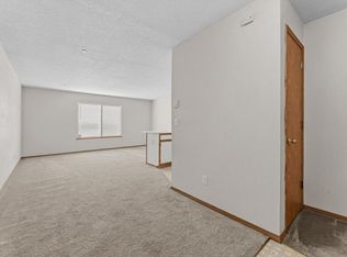 621 NE Kane Dr APT 103, Gresham, OR 97030