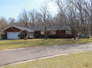 155 Red Bird Ln, Battle Creek, MI 49017