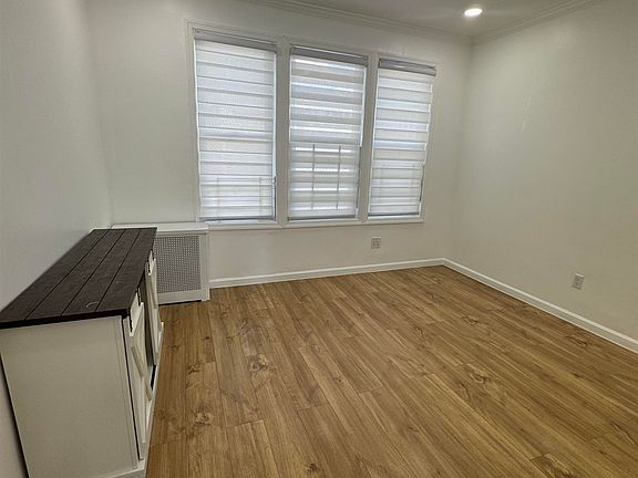 3rd image of 395 Cator Ave Floor 1