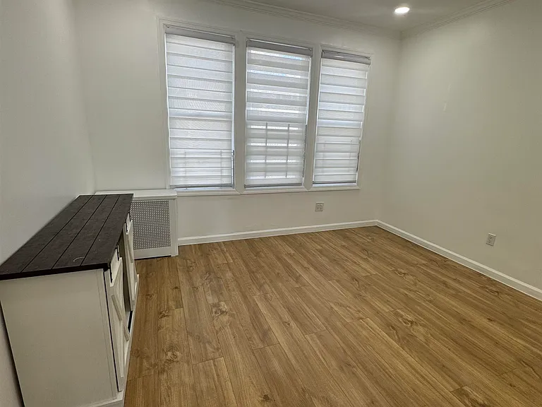 395 Cator Ave #1 — Photo 3