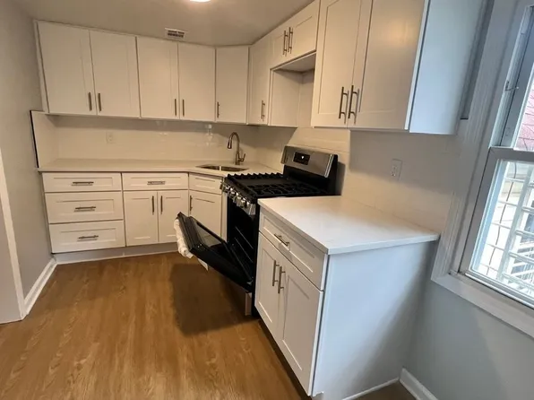 225 N Burgher Ave Floor 2, Staten Island, NY 10310
