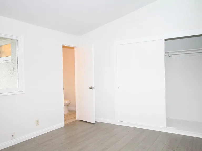 1290 Brightwood St — Photo 2
