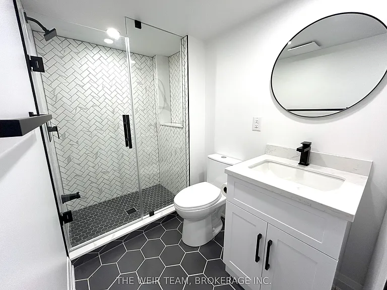 3 Costain Ave — Photo 19