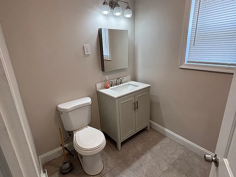 2628 N Orianna St — Photo 5