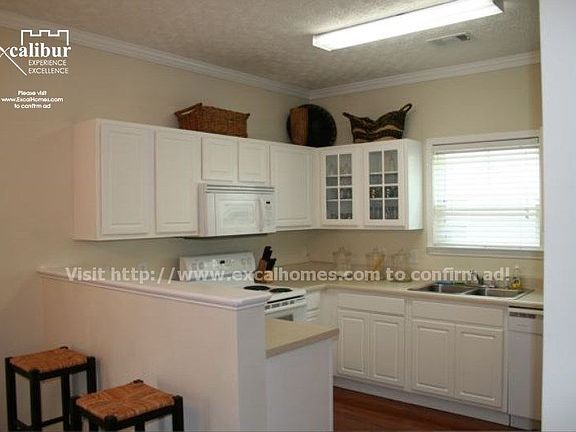 4th image of 4527 Parkway Cir