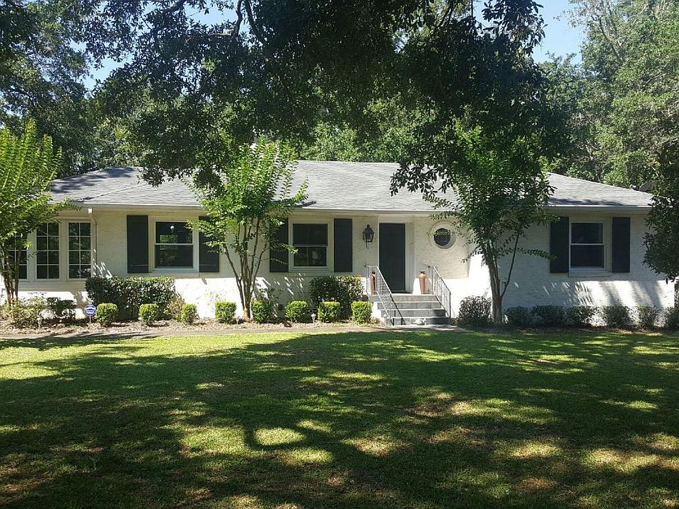2nd image of 5907 Ridge Rd