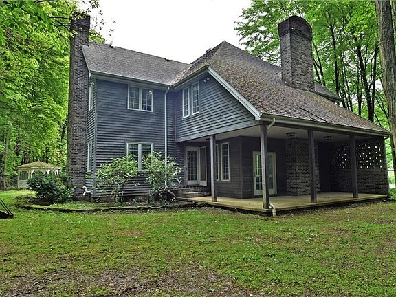 4th image of 3695 Saint Andrews Dr