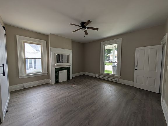 3rd image of 254 Mount Airy Ave #B
