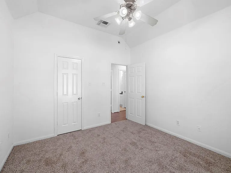 17215 Fernchase Ct — Photo 23