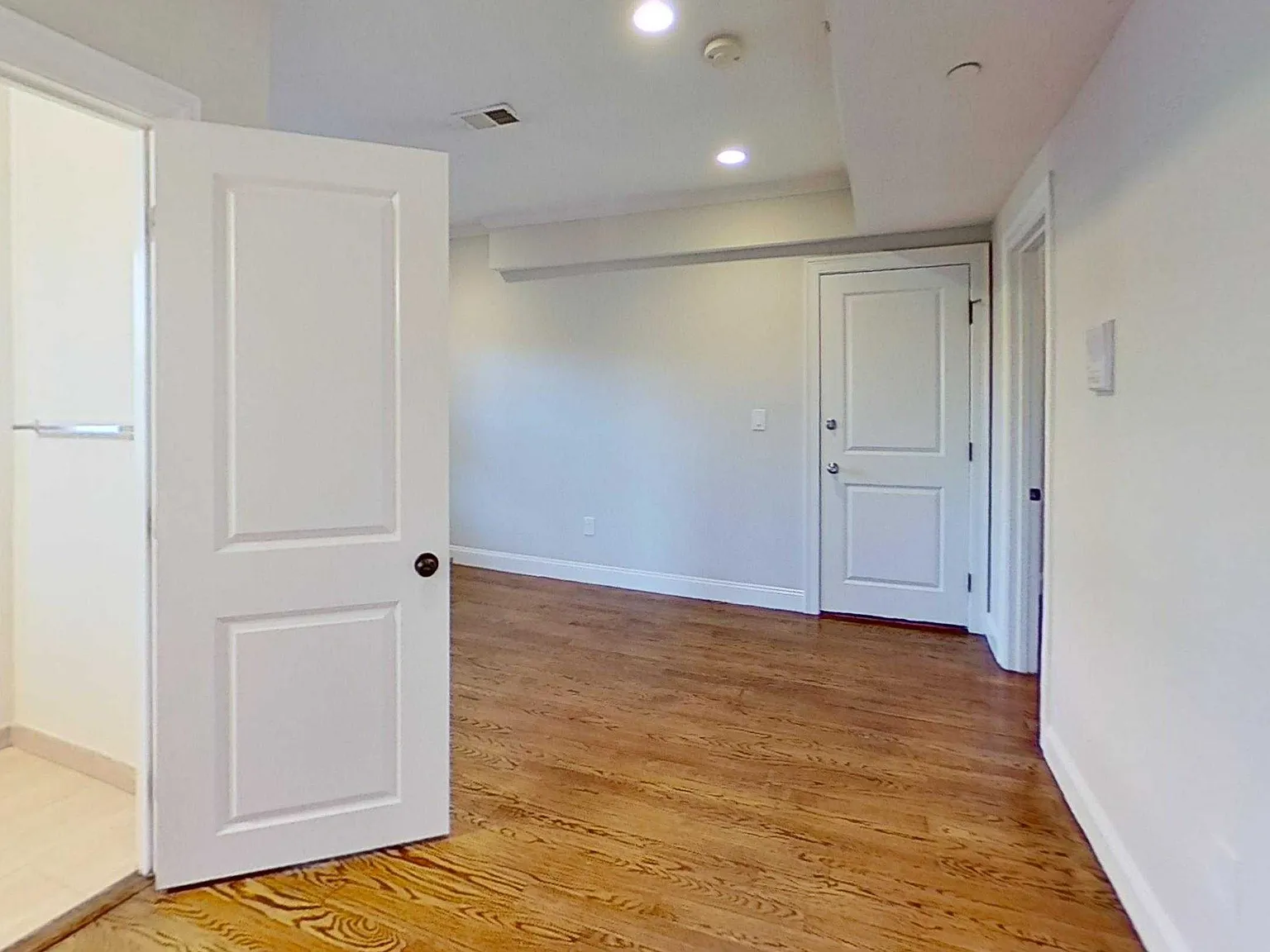 2 bed, $3,050 — Photo 3