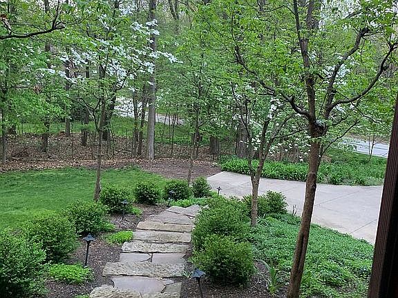 3rd image of 6171 Cherry Hollow Ln