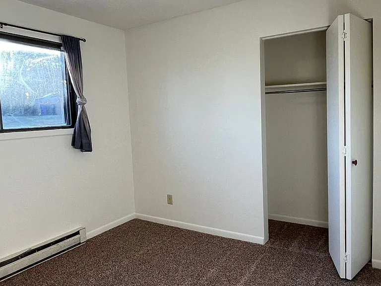 3010 W Omaha St — Photo 16