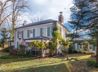 29 Mountain Rd, Verona, NJ 07044