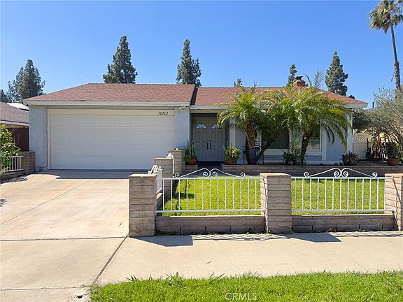 2nd image of 10262 Mandalay Ct