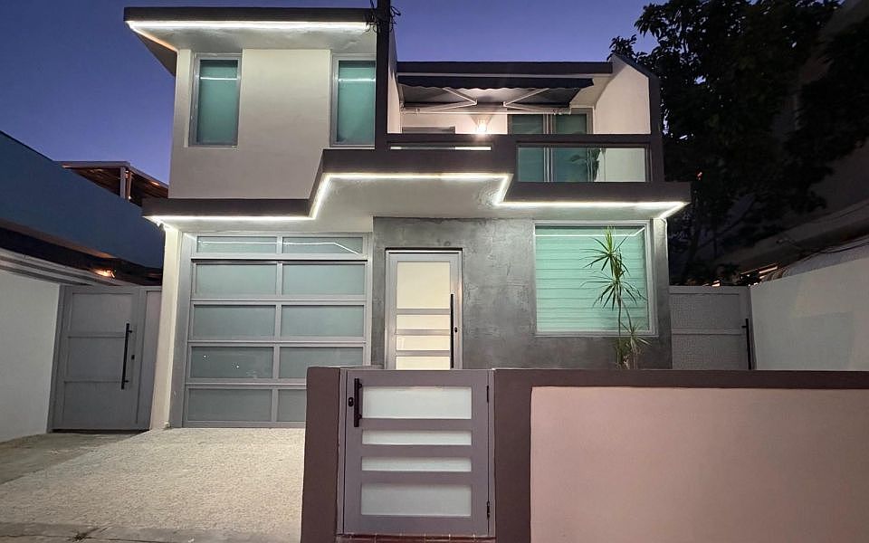 1st image of 266 Calle Del Valle