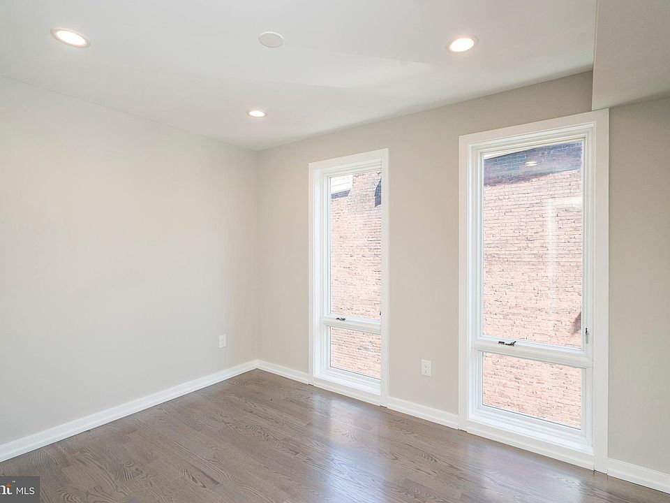 1st image of 1701 Bainbridge St Unit 4