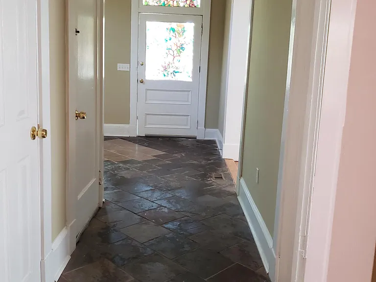 216 N Jefferson St — Photo 11