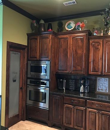 Kitchen/Pantry 