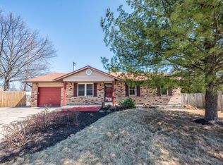 116 Universal Dr, Saint Peters, MO