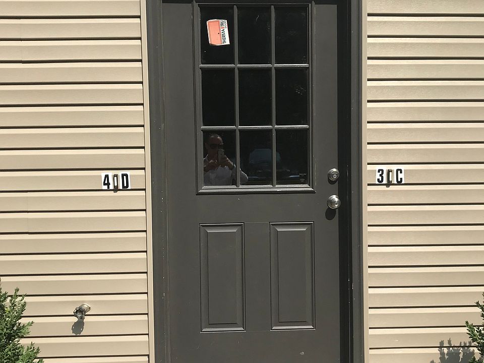 1st image of 328 Glen Cove Rd #3C