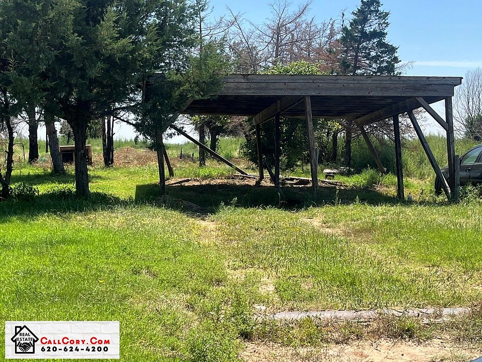 2nd image of 16402 Andrew Ln