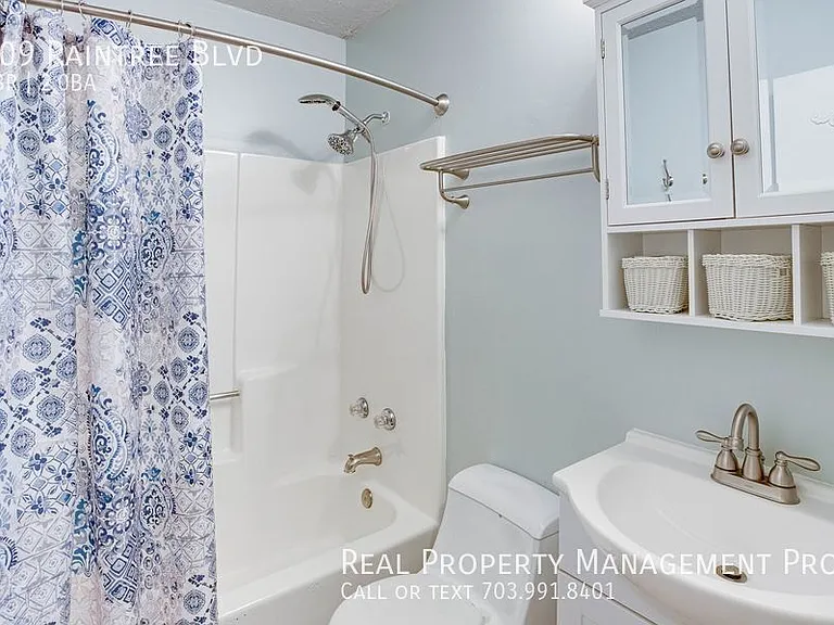 209 Raintree Blvd — Photo 27