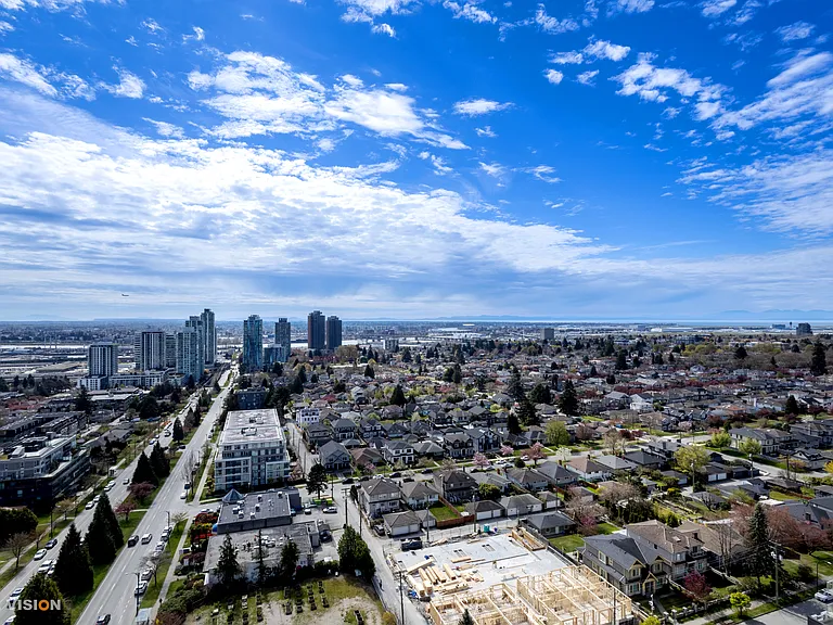 7433 Cambie St #2105 — Photo 20