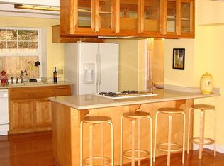 2330 Ross Rd, Cambria, CA 93428