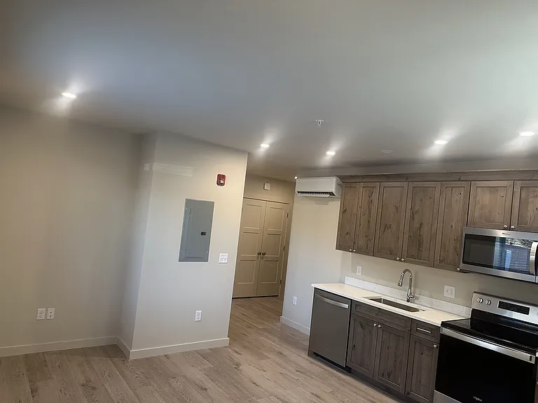 4 Laurel Hill Dr — Photo 6