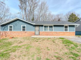 7301 Meadowbrook Cir, Knoxville, TN 37918