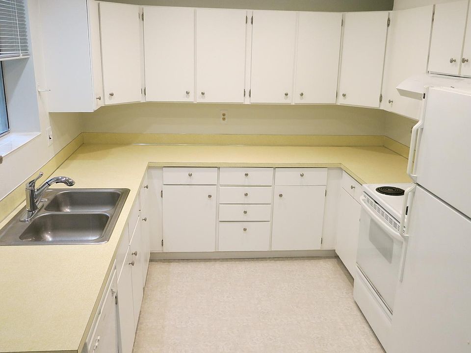 1st image of 15603 42nd Ave S #D